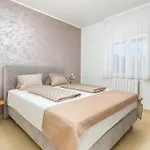 Lovely In Vikendica Vodnjan