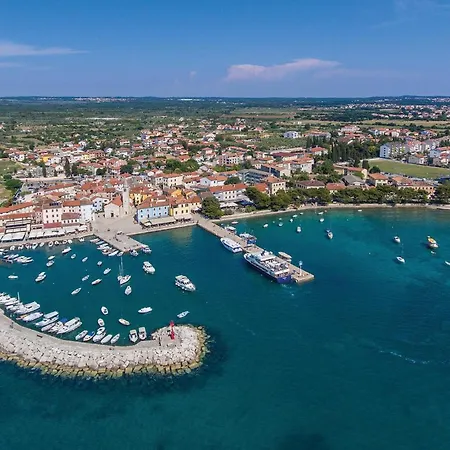 4 Bedroom Awesome In Vodnjan Casa vacanze Mednjan