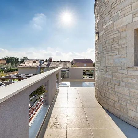 4 Bedroom Awesome In Vodnjan *
